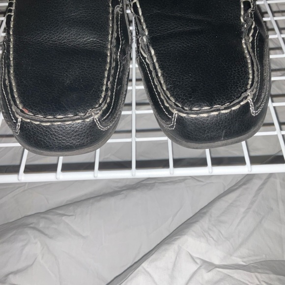 Shoes - Picture 5 of 8